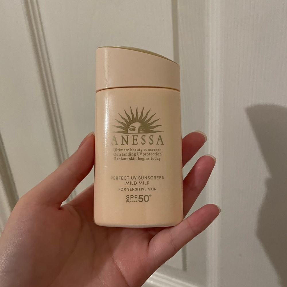 Anessa Perfect uv sunscreen mild milk for sensitive skin 60ml SPF 50+ PA++++